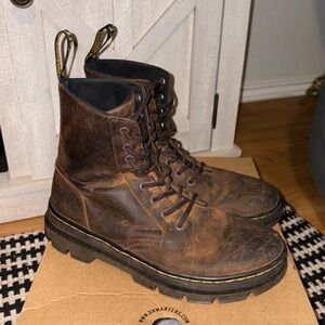 DR. MARTENS COMBS CRAZY HORSE LEATHER CASUAL BOOTS
